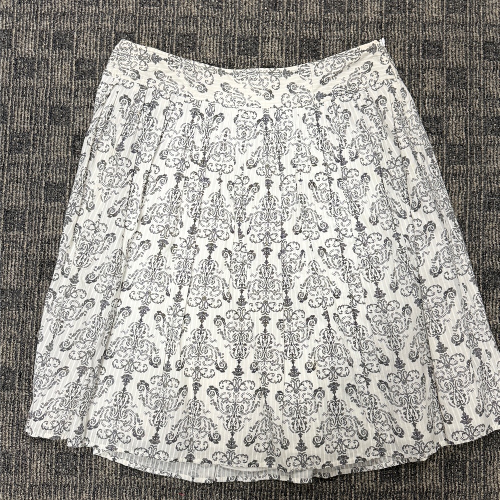 LOFT Black‎ and White Patterned Scarf